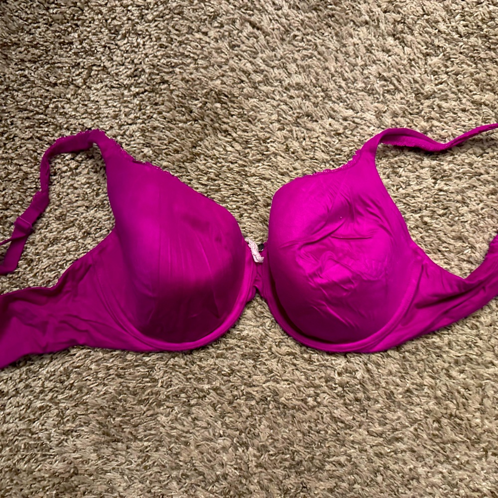 Fuschia VS bra